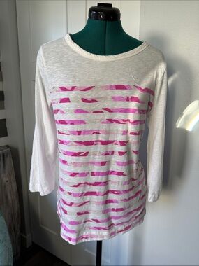 GAP White Tee with Pink Accent Print